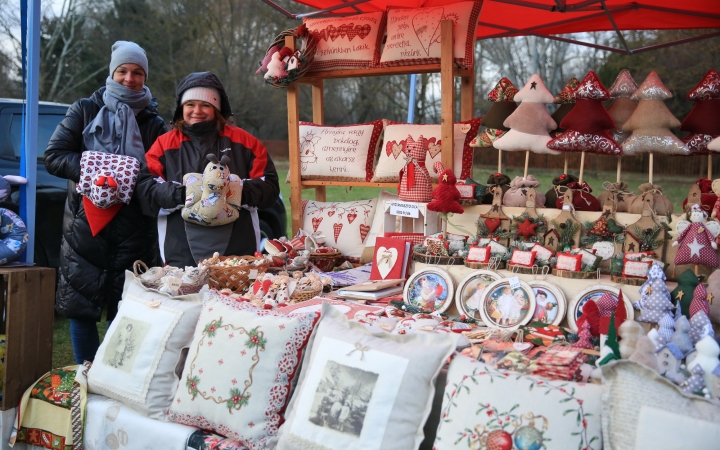 Ünnepi forgatag a Szalki-szigeten - fotó: 