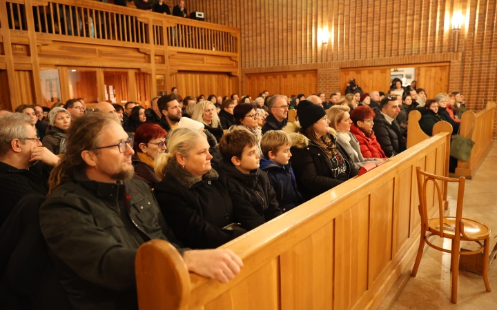 Zenés élménycsomag az evangélikus templomban - fotó: 