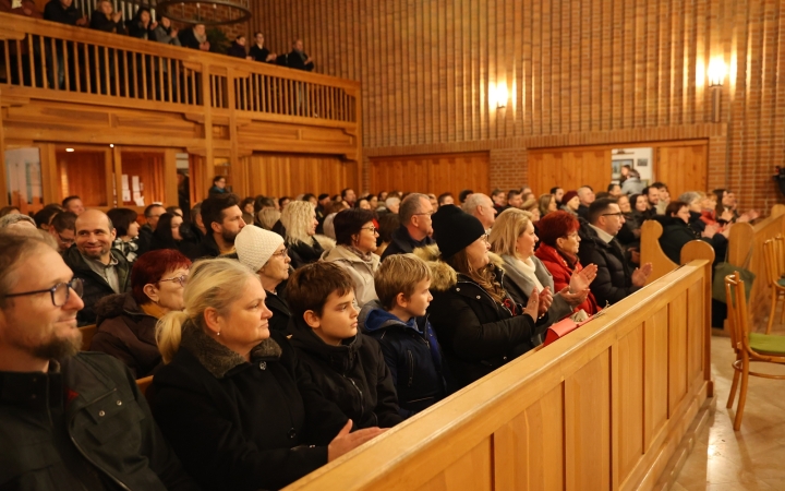 Zenés élménycsomag az evangélikus templomban - fotó: 