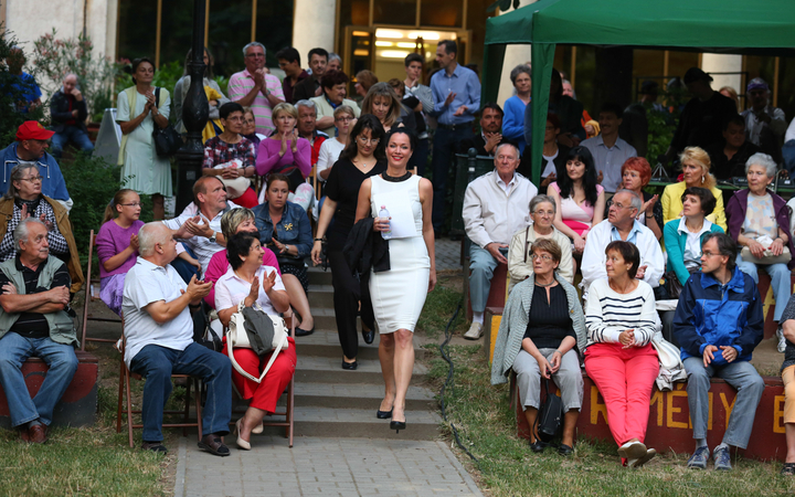 Zenepavilon- Edith Piaf zenés életrajz - fotó: Ónodi Zoltán