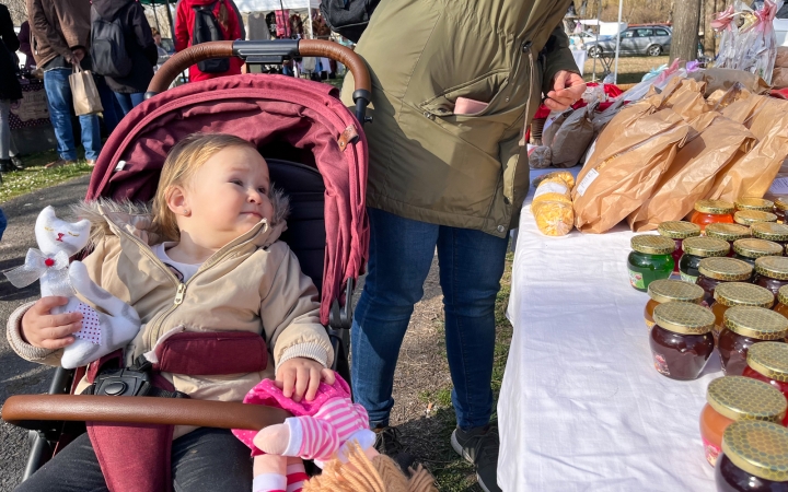 Csalogató forgatag a Szalki-szigeten - fotó: 