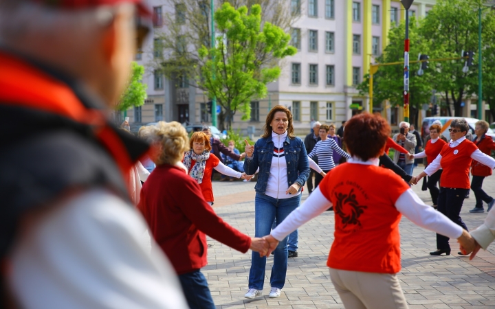 Tánc a téren, tánc a színpadon a világnapon! - fotó: 