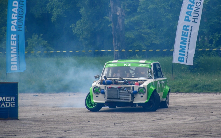Bimmer Parade a betonkockán - fotó: 