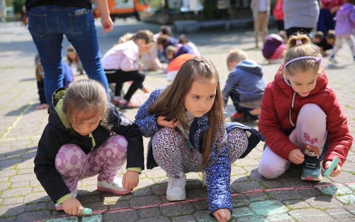 Gyermeknapi rajzversenyen ügyeskedtek az óvodások - fotó: 