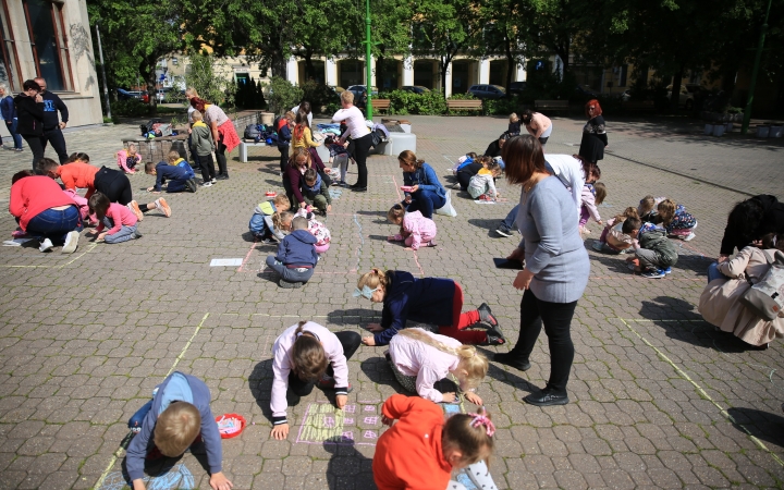 Gyermeknapi rajzversenyen ügyeskedtek az óvodások - fotó: 