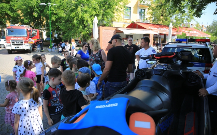Képes összegzés a Rendvédelmi nap kínálatáról - fotó: 