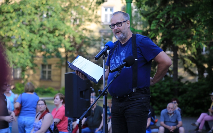 Demonstráció a státusztörvény ellen - fotó: 