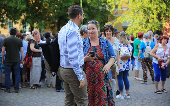 Demonstráció a státusztörvény ellen - fotó: 