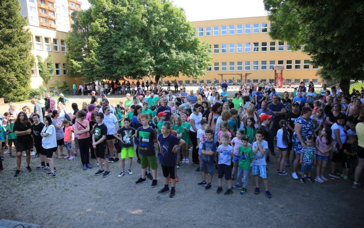 Sport és játék az iskolaudvaron – családoknak, együtt! - fotó: 