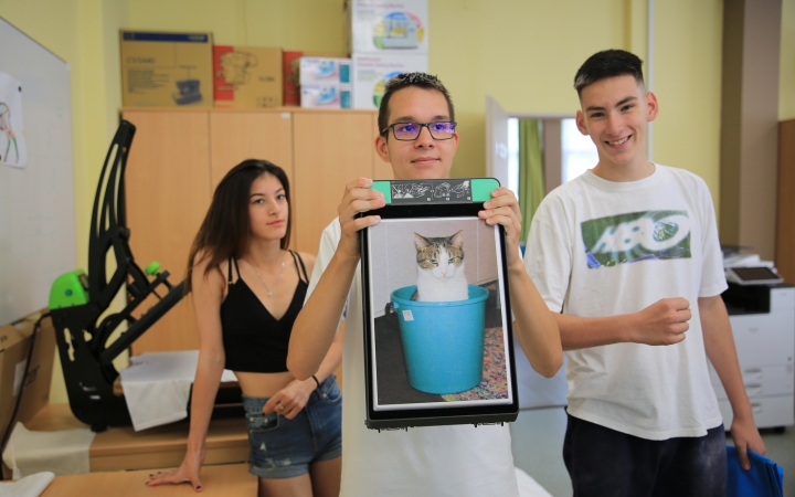 Tábori képtár a DKA bázisáról - fotó: 