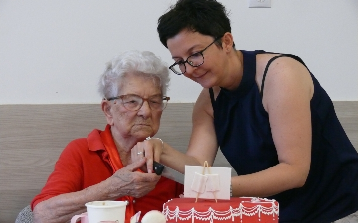 Családi körben köszöntötték 100. születésnapján - fotó: 