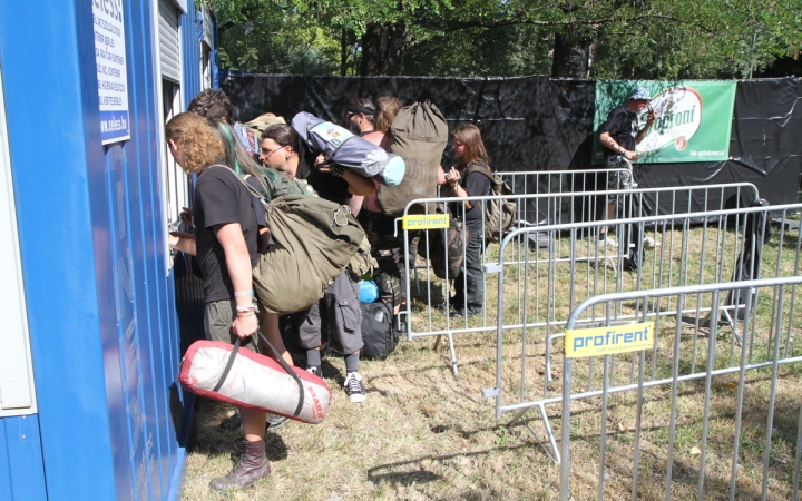 Rockmaraton: Beköltözés és előkészületek - fotó: Ónodi Zoltán