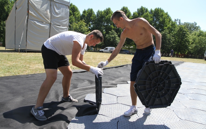 Rockmaraton: Beköltözés és előkészületek - fotó: Ónodi Zoltán