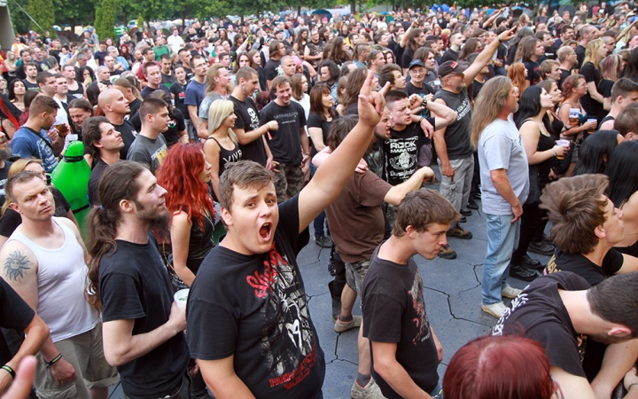 A Rockmaraton képekben - első nap. Omen, Rómaó Vérzik, Kovbojok, Baracka - fotó: Sándor Judit