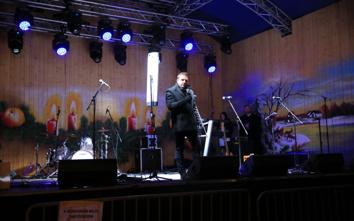 A Nagy Adventi Forgatag Galéria (2023) - fotó: 