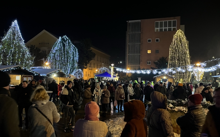 A Nagy Adventi Forgatag Galéria (2023) - fotó: 