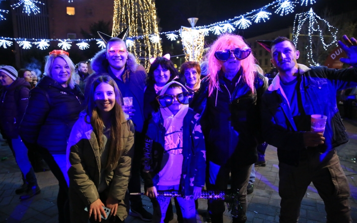 Szilveszter a Városháza téren - fotó: 