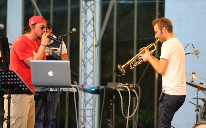 Koós-Hutás Áron jazztrombitás a Ligetben - fotó: Ónodi Zoltán