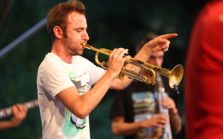 Koós-Hutás Áron jazztrombitás a Ligetben - fotó: Ónodi Zoltán