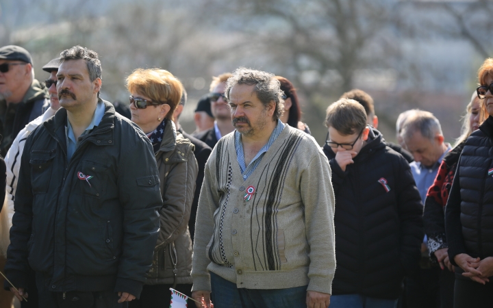 Ünnepség a forradalmi emlékműnél, megemlékezés Rosti Pál sírjánál - fotó: 