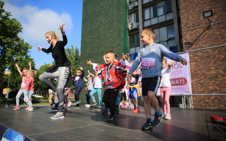 Jót Fut a Város (2024) - fotó: 