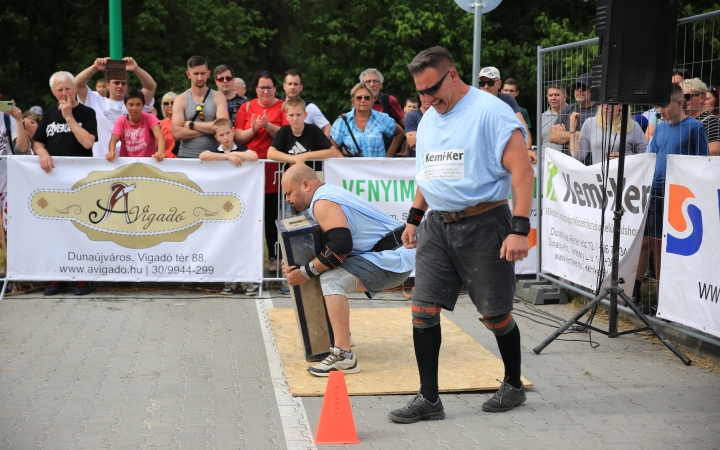 Nemzetközi erős emberek versenye - fotó: 