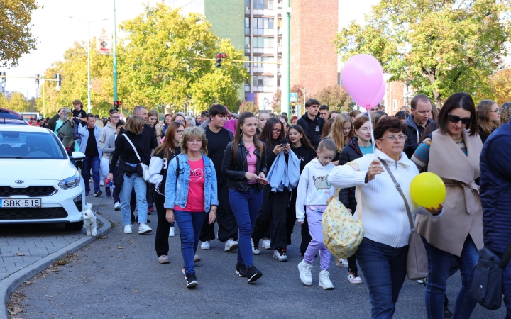 A közösség erejével a mellrák ellen - fotó: 