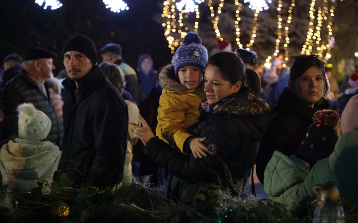 Advent első vasárnapja a Városháza téren (2024) - fotó: 