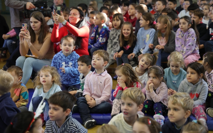 Joulupukki a Béke városrészben - fotó: 