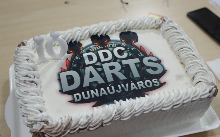 Születésnapi darts verseny - fotó: 