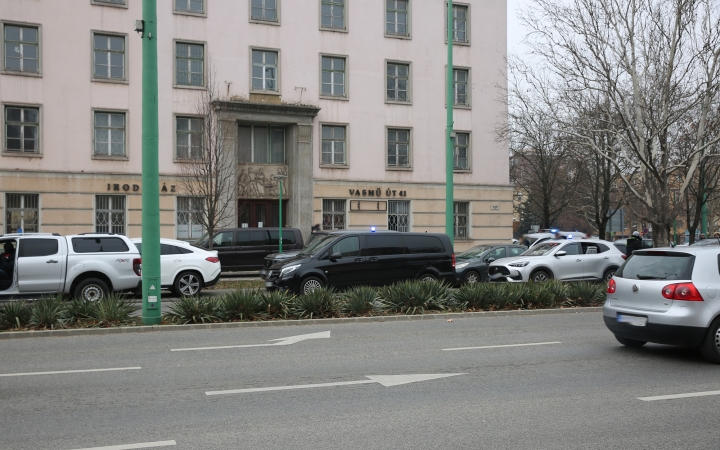 Rendőrségi akció a belvárosban  - fotó: 