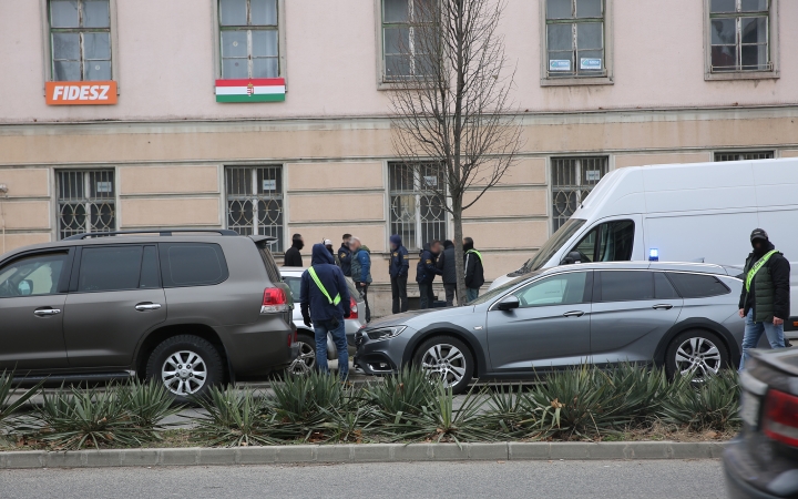 Rendőrségi akció a belvárosban  - fotó: 