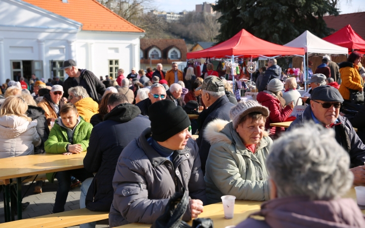 Sülve, főve, együtt – pillanatképek a kolbászfesztiválról - fotó: 