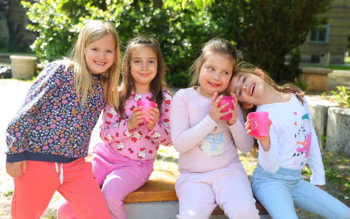 DLSZ-rajzverseny a mozi előtt (2025) - fotó: 