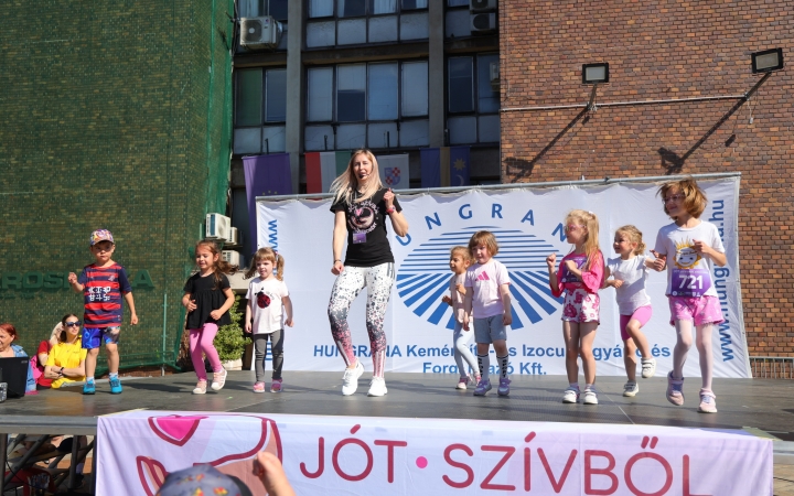 Jót, Fut a Város - Dunaújváros! (2025) - fotó: 