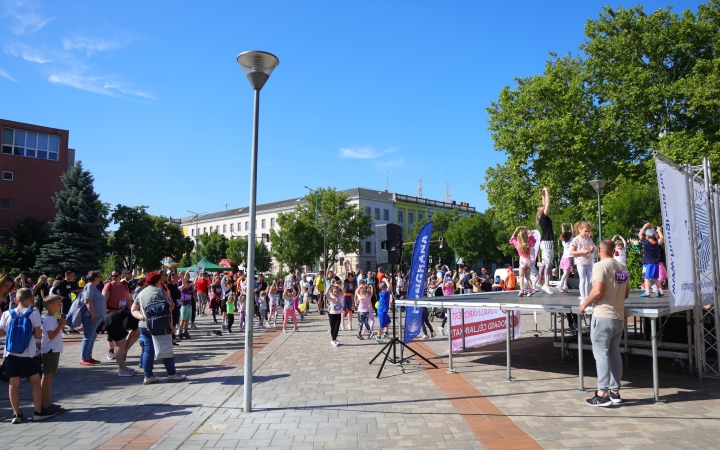 Jót, Fut a Város - Dunaújváros! (2025) - fotó: 