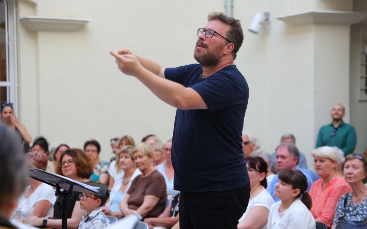 Parádés koncert a múzeumkertben - fotó: 