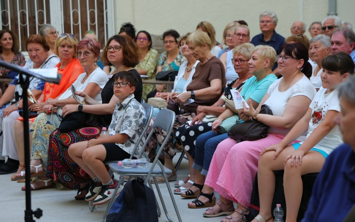 Parádés koncert a múzeumkertben - fotó: 