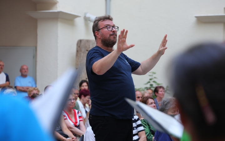 Parádés koncert a múzeumkertben - fotó: 