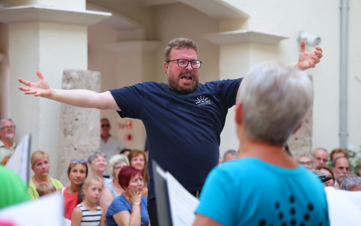 Parádés koncert a múzeumkertben - fotó: 