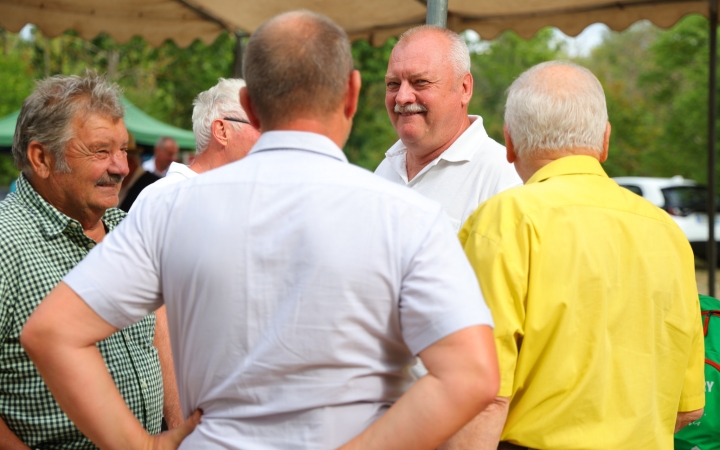 Hagyd otthon az unokád! (2025) - fotó: 