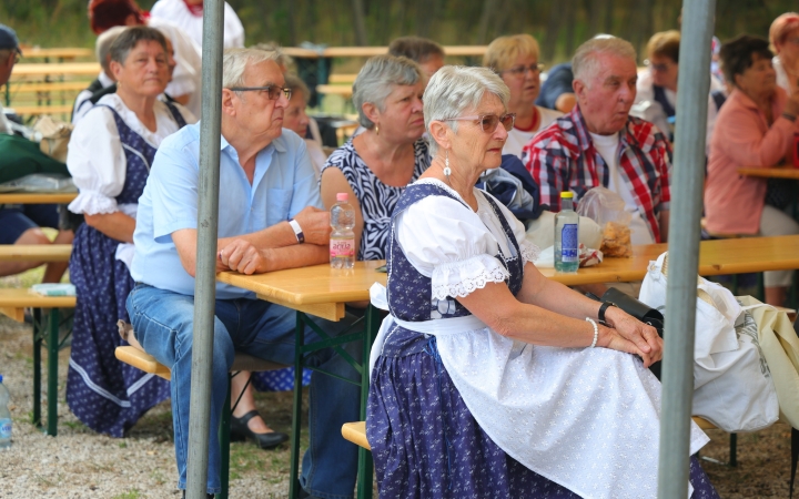 Hagyd otthon az unokád! (2025) - fotó: 