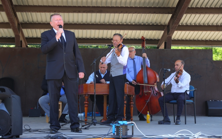 Hagyd otthon az unokád! (2025) - fotó: 