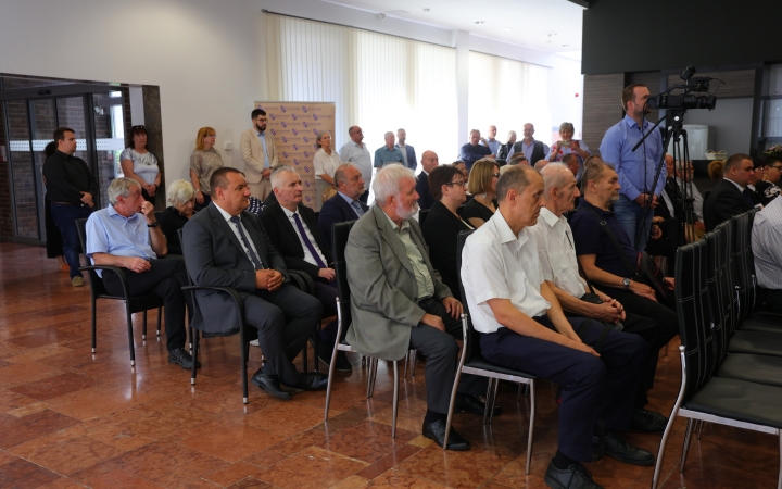 A közgyűlési terem névadó ünnepsége - fotó: 