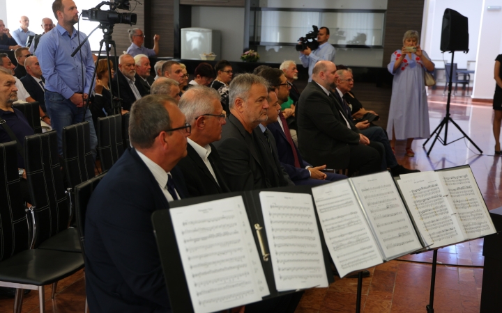 A közgyűlési terem névadó ünnepsége - fotó: 