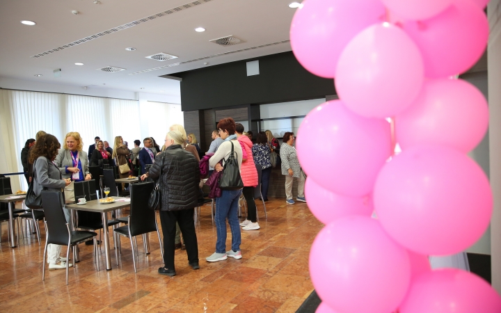 Figyelj rá(n)k! (2025) - fotó: Figyelj rá(n)k! (2025) - fotó: