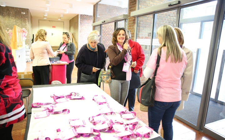 Figyelj rá(n)k! (2025) - fotó: Figyelj rá(n)k! (2025) - fotó: