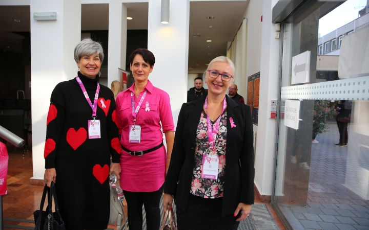 Figyelj rá(n)k! (2025) - fotó: Figyelj rá(n)k! (2025) - fotó: