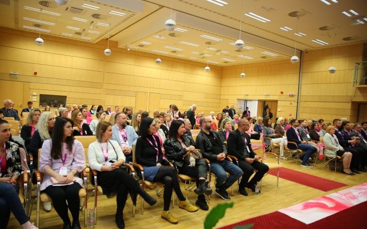 Figyelj rá(n)k! (2025) - fotó: Figyelj rá(n)k! (2025) - fotó: