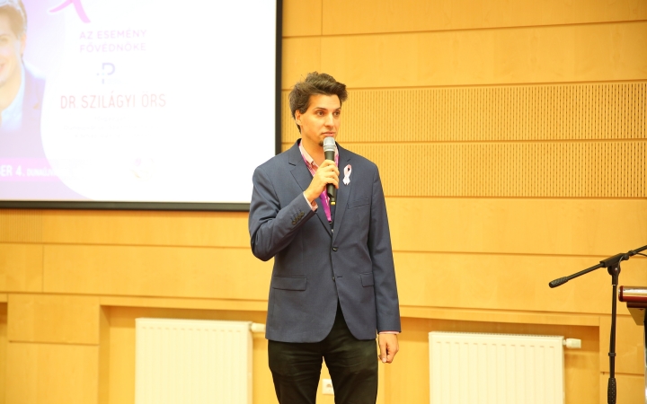 Figyelj rá(n)k! (2025) - fotó: Figyelj rá(n)k! (2025) - fotó: